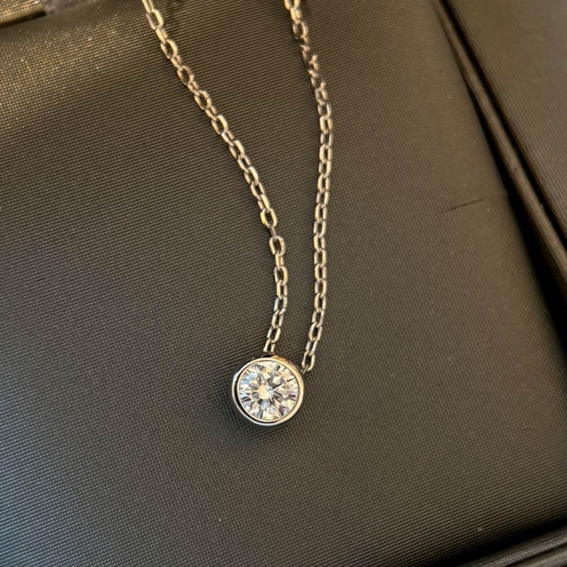 T*f*ny necklaces